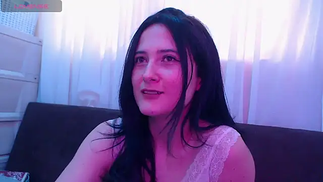 Snapshot of AlissonnFoxx chatting on 06/06/26, 10:36 AlissonnFoxx online show from 06/06/26, 10:36