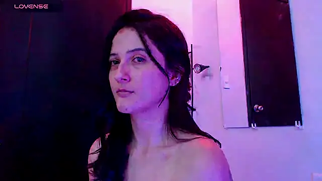 Snapshot of AlissonnFoxx chatting on 06/12/26, 05:28 AlissonnFoxx online show from 06/12/26, 05:28