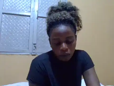 sweetbabra1 online show from 03/18/25, 06:59