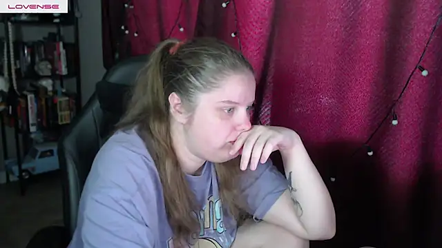 Snapshot of so_cute777 chatting on 06/10/26, 05:28 so cute777 online show from 06/10/26, 05:28