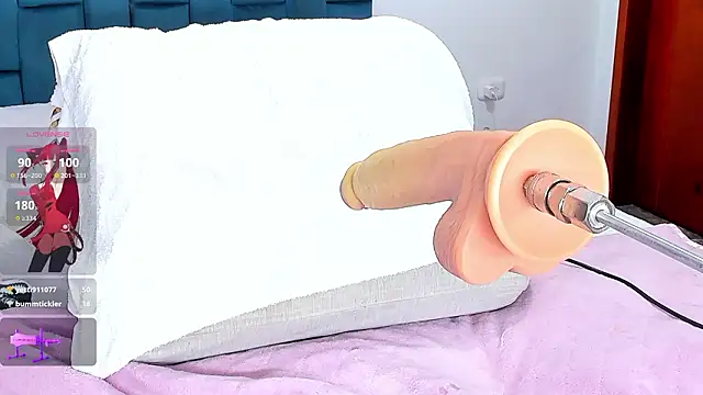 Snapshot of _julyy_ chatting on 02/19/26, 11:28 julyy online show from 02/19/26, 11:28