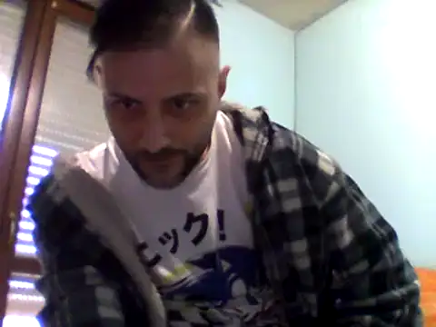 Snapshot of coppiasenzacensura chatting on 03/12/25, 10:26 coppiasenzacensura online show from 03/12/25, 10:26
