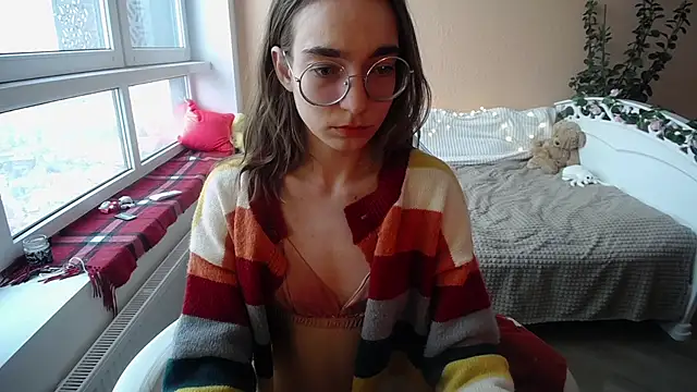 Snapshot of MissLinaDream chatting on 02/23/25, 01:42 MissLinaDream online show from 02/23/25, 01:42