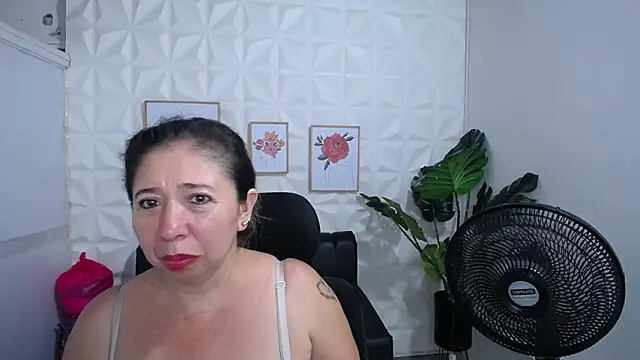 Valentinaa mature online show from 02/20/25, 09:20