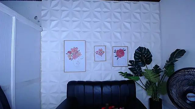 Valentinaa mature online show from 09/23/25, 10:24