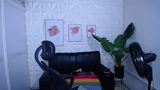 Valentinaa mature online show from 11/08/25, 05:07