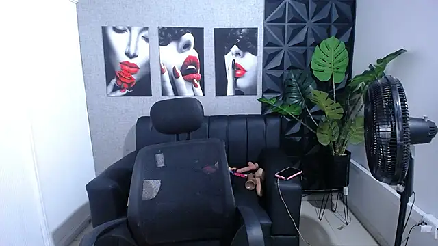 Valentinaa mature online show from 05/29/26, 02:53