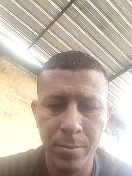 Snapshot of Somospareja1987 chatting on 03/27/26, 04:51 Somospareja1987 online show from 03/27/26, 04:51