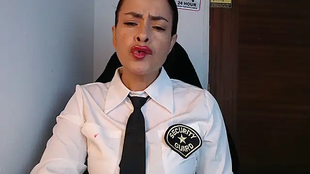 Snapshot of susana07 chatting on 04/13/26, 11:16 susana07 online show from 04/13/26, 11:16