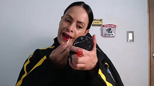 Snapshot of susana07 chatting on 05/12/26, 11:51 susana07 online show from 05/12/26, 11:51