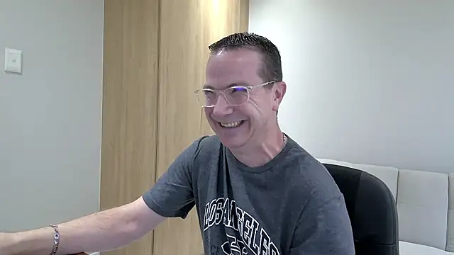 BrettJ81 online show from 12/09/24, 02:49