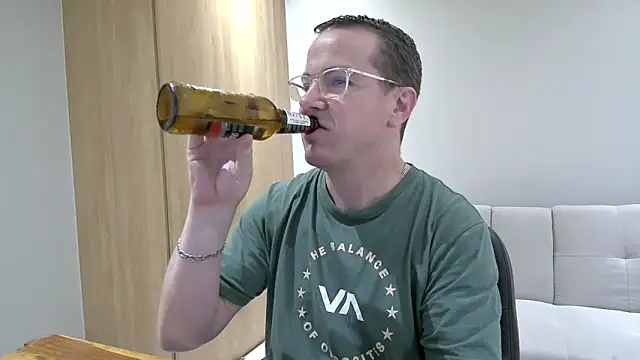 BrettJ81 online show from 03/10/25, 03:41