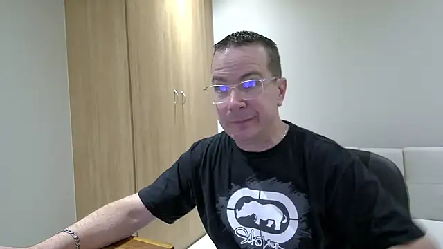 BrettJ81 online show from 03/13/25, 05:18