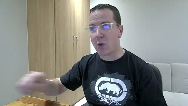 BrettJ81 online show from 09/10/25, 03:34