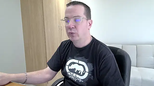 BrettJ81 online show from 09/19/25, 01:45