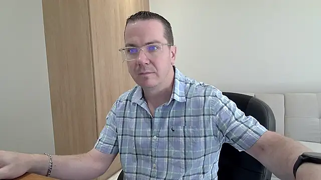 BrettJ81 online show from 09/20/25, 10:49