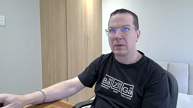 BrettJ81 online show from 10/24/25, 07:38