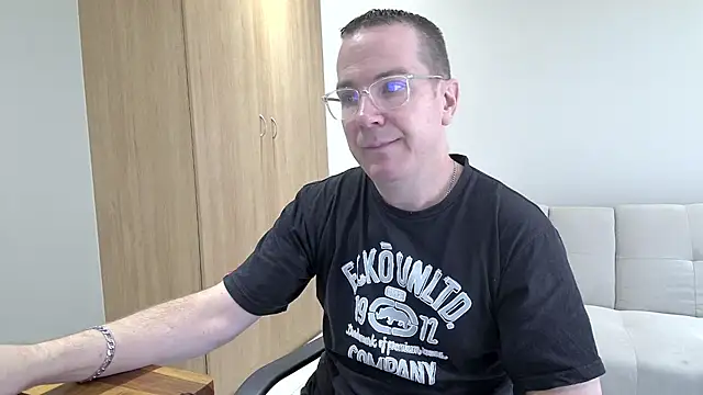Snapshot of BrettJ81 chatting on 03/21/26, 10:20 BrettJ81 online show from 03/21/26, 10:20