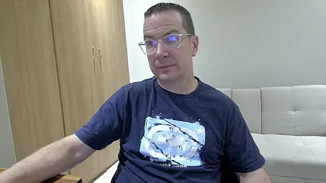 Snapshot of BrettJ81 chatting on 03/31/26, 05:13 BrettJ81 online show from 03/31/26, 05:13