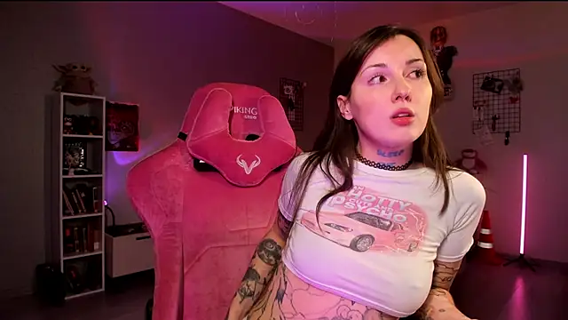 milky cunt online show from 09/25/25, 04:16