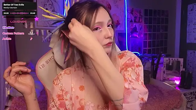 Evie Ro online show from 11/12/25, 09:25