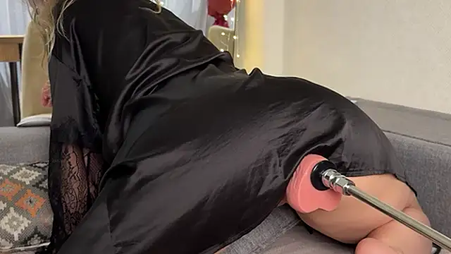 Snapshot of mommy_nadin chatting on 02/23/26, 08:39 mommy nadin online show from 02/23/26, 08:39