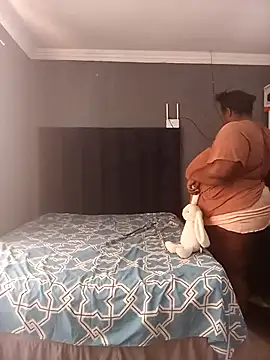 DarkBbw201 online show from 10/12/25, 10:25