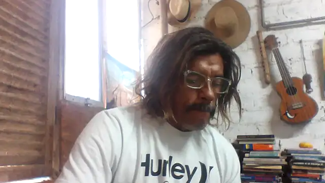 Snapshot of kvr27 chatting on 06/29/26, 12:16 kvr27 online show from 06/29/26, 12:16