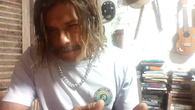 Snapshot of kvr27 chatting on 07/23/26, 12:24 kvr27 online show from 07/23/26, 12:24