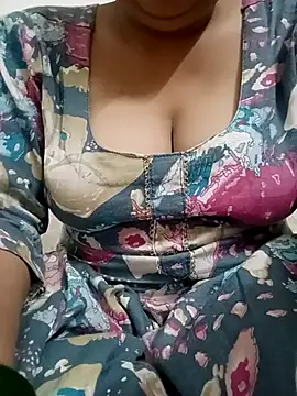 Snapshot of 09punjabi chatting on 09/08/25, 04:50 09punjabi online show from 09/08/25, 04:50