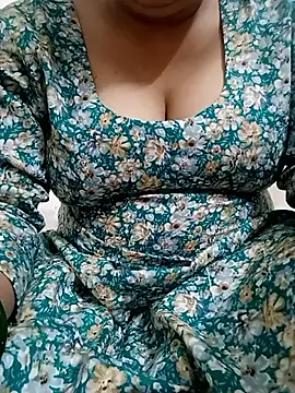 Snapshot of 09punjabi chatting on 09/12/25, 11:32 09punjabi online show from 09/12/25, 11:32