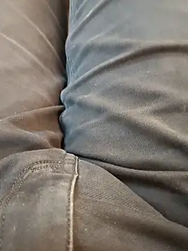 u wan me online show from 11/22/25, 09:08