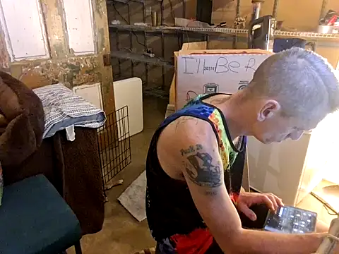 leahcimnikral online show from 09/20/25, 11:06