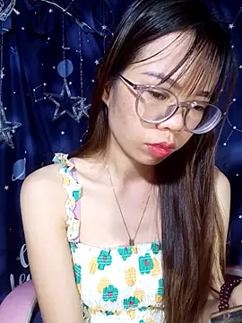   Mai-love19   online show from 11/16/25, 10:04