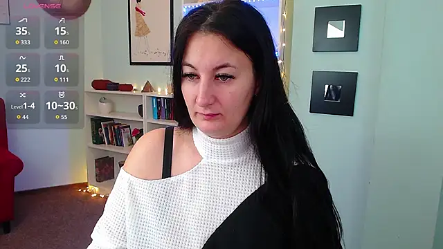 Snapshot of BrianaJoy chatting on 12/22/25, 06:32 BrianaJoy online show from 12/22/25, 06:32