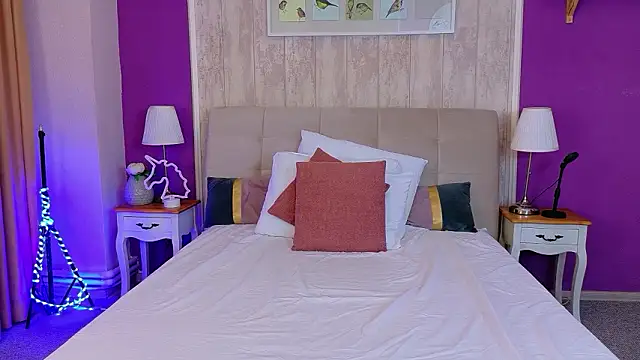 Snapshot of BrianaJoy chatting on 02/09/26, 05:55 BrianaJoy online show from 02/09/26, 05:55