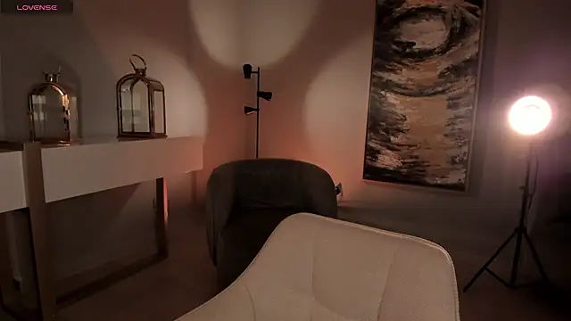 AmyArmstrong online show from 01/16/25, 12:34