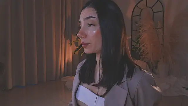 AmyArmstrong online show from 09/15/25, 11:05