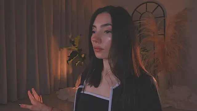 AmyArmstrong online show from 09/25/25, 11:41