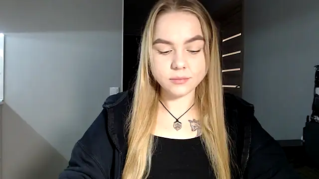 Snapshot of Sunbeam_ chatting on 01/22/25, 08:17 Sunbeam online show from 01/22/25, 08:17