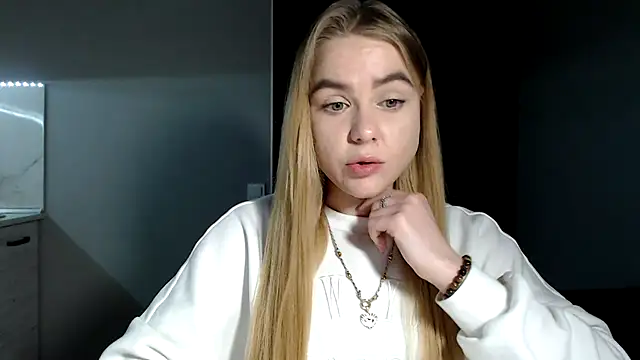 Snapshot of Sunbeam_ chatting on 01/25/25, 08:10 Sunbeam online show from 01/25/25, 08:10