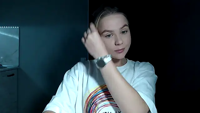 Snapshot of Sunbeam_ chatting on 10/19/25, 07:36 Sunbeam online show from 10/19/25, 07:36