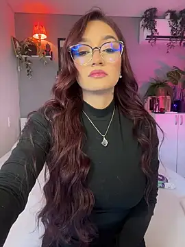 Snapshot of DaniDusan_ chatting on 11/09/25, 05:22 DaniDusan online show from 11/09/25, 05:22