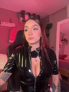 Snapshot of DaniDusan_ chatting on 12/19/25, 08:16 DaniDusan online show from 12/19/25, 08:16