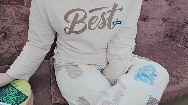 Sophie Secret online show from 11/28/25, 10:34