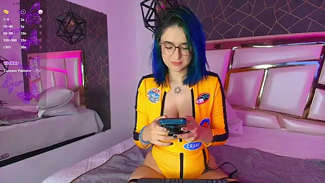 Annie Swan online show from 02/28/25, 12:31