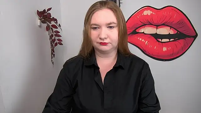 LaraDream online show from 04/30/26, 02:12