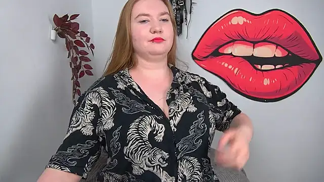 LaraDream online show from 05/17/26, 03:30