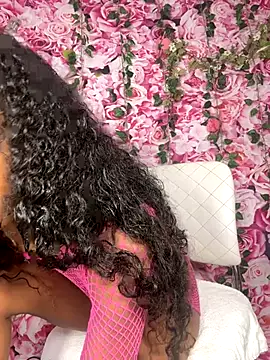 mismialove online show from 09/27/25, 05:45