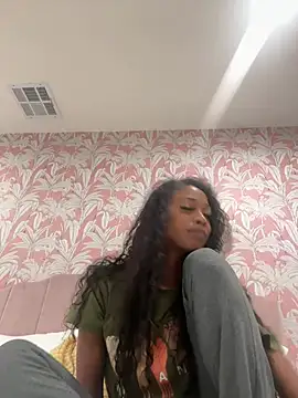 mismialove online show from 05/12/26, 09:17